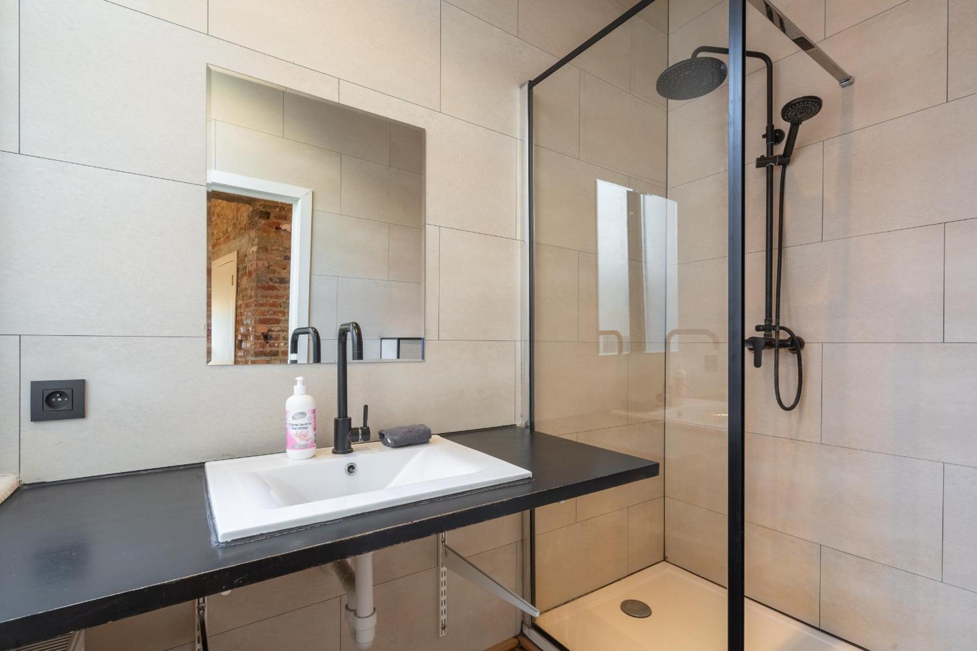 The Industrial Apartments Antwerpen Ngoại thất bức ảnh